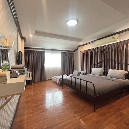 24 Hostel Donmuang Bangkok Esterno foto