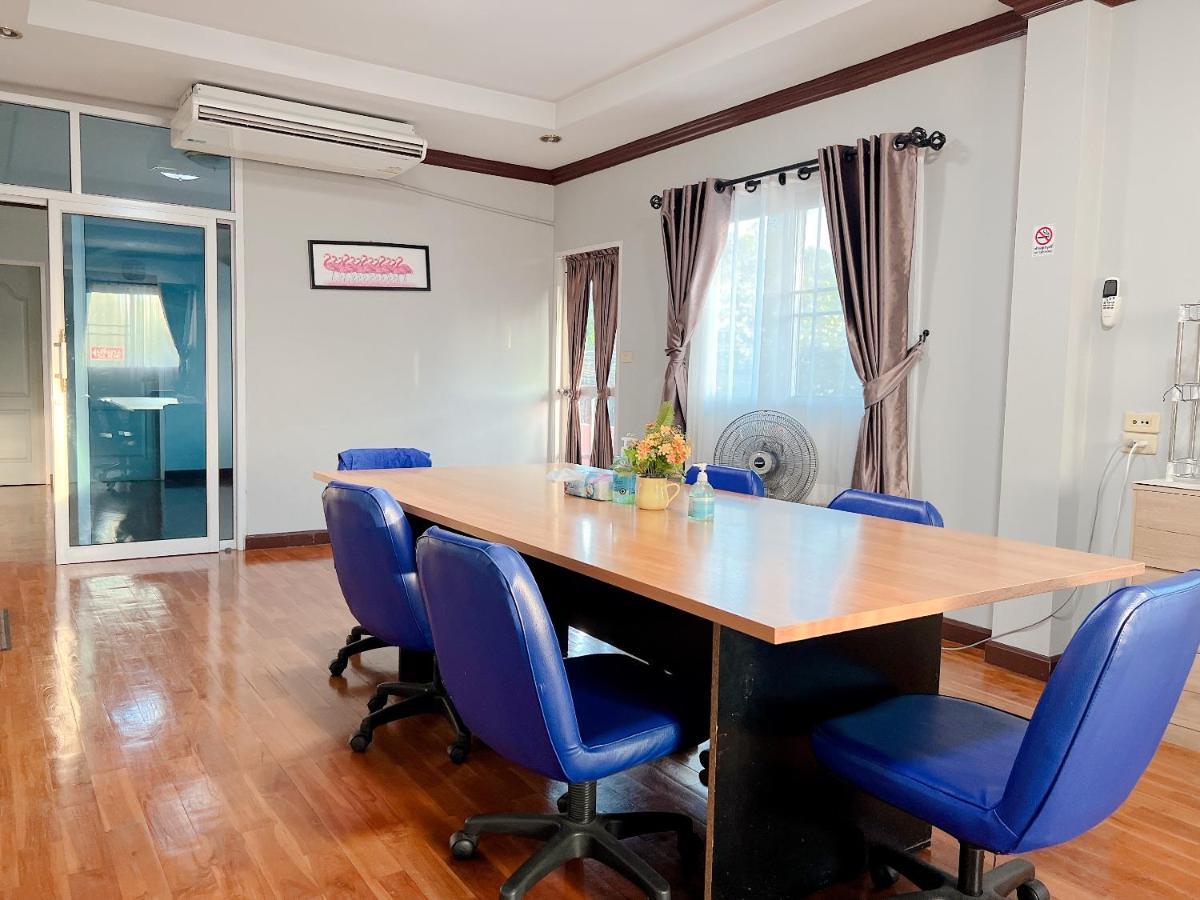 24 Hostel Donmuang Bangkok Esterno foto