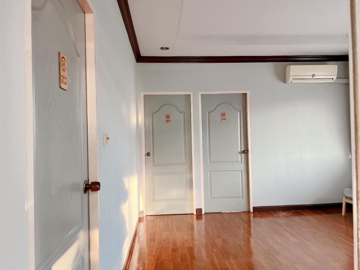 24 Hostel Donmuang Bangkok Esterno foto