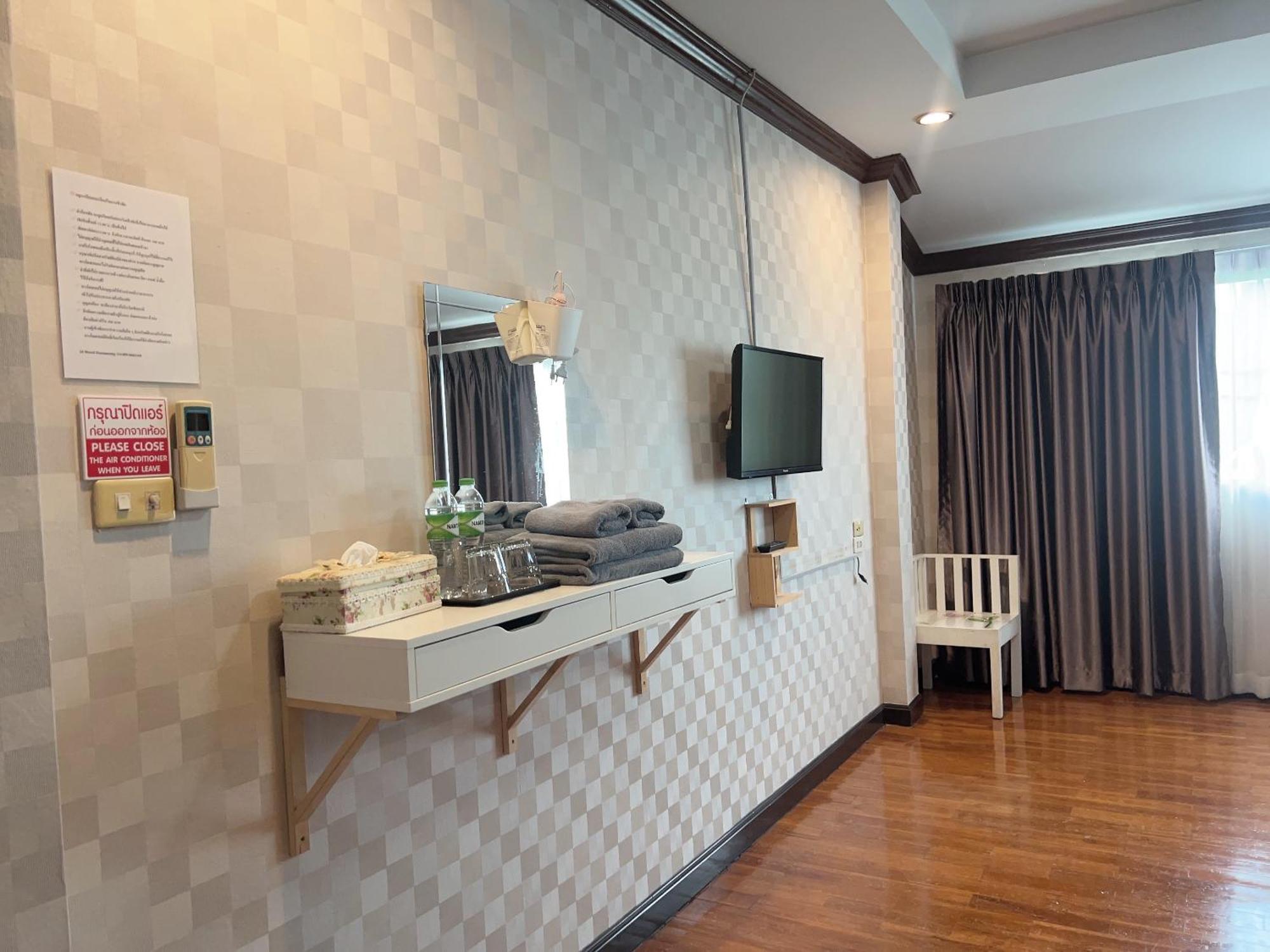 24 Hostel Donmuang Bangkok Esterno foto