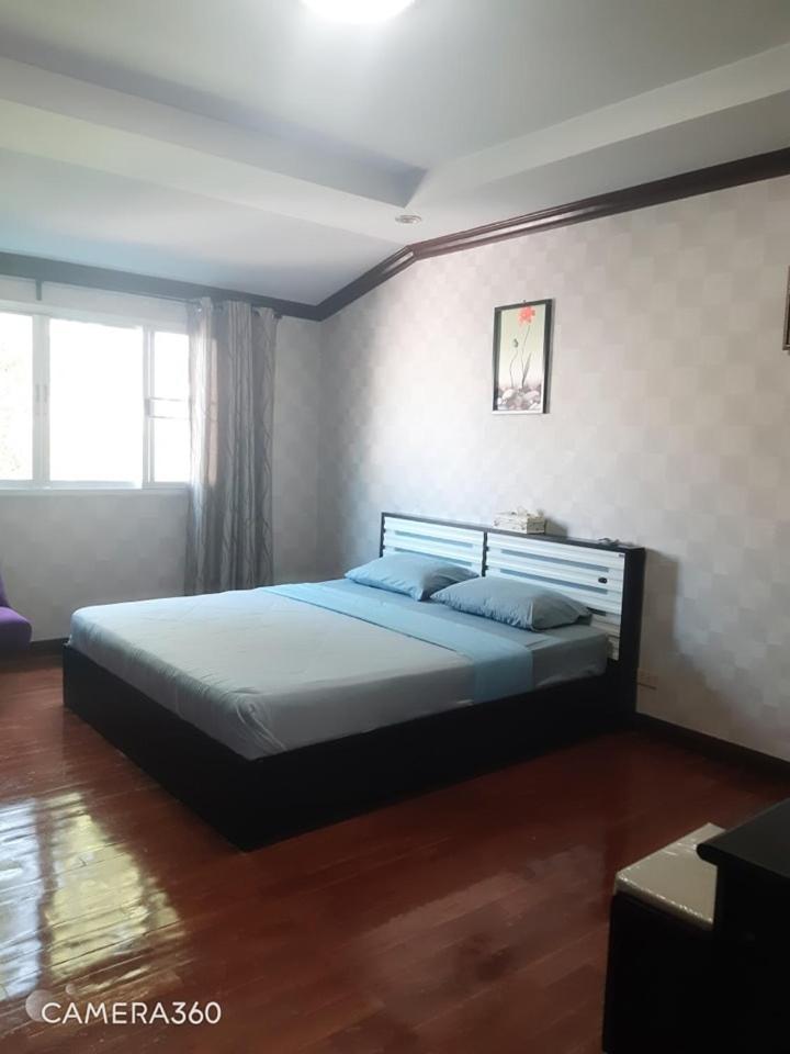 24 Hostel Donmuang Bangkok Esterno foto