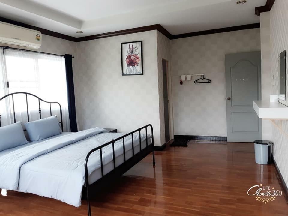 24 Hostel Donmuang Bangkok Esterno foto