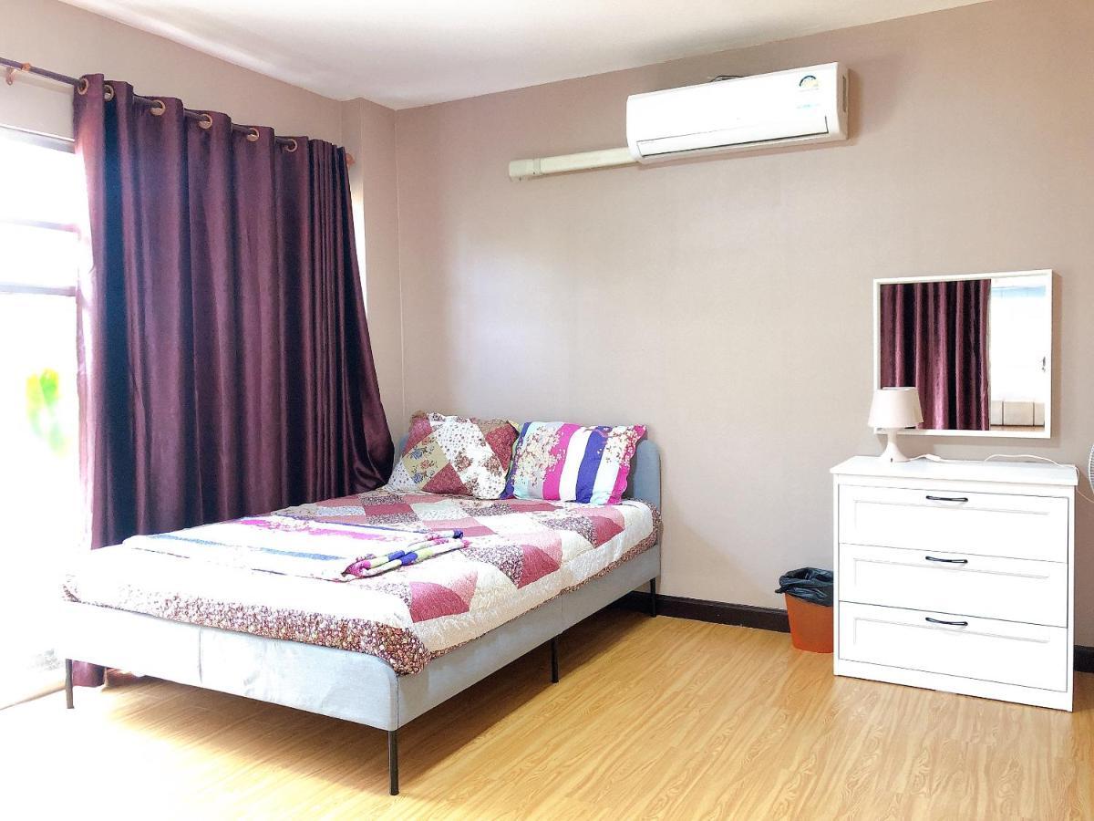 24 Hostel Donmuang Bangkok Esterno foto